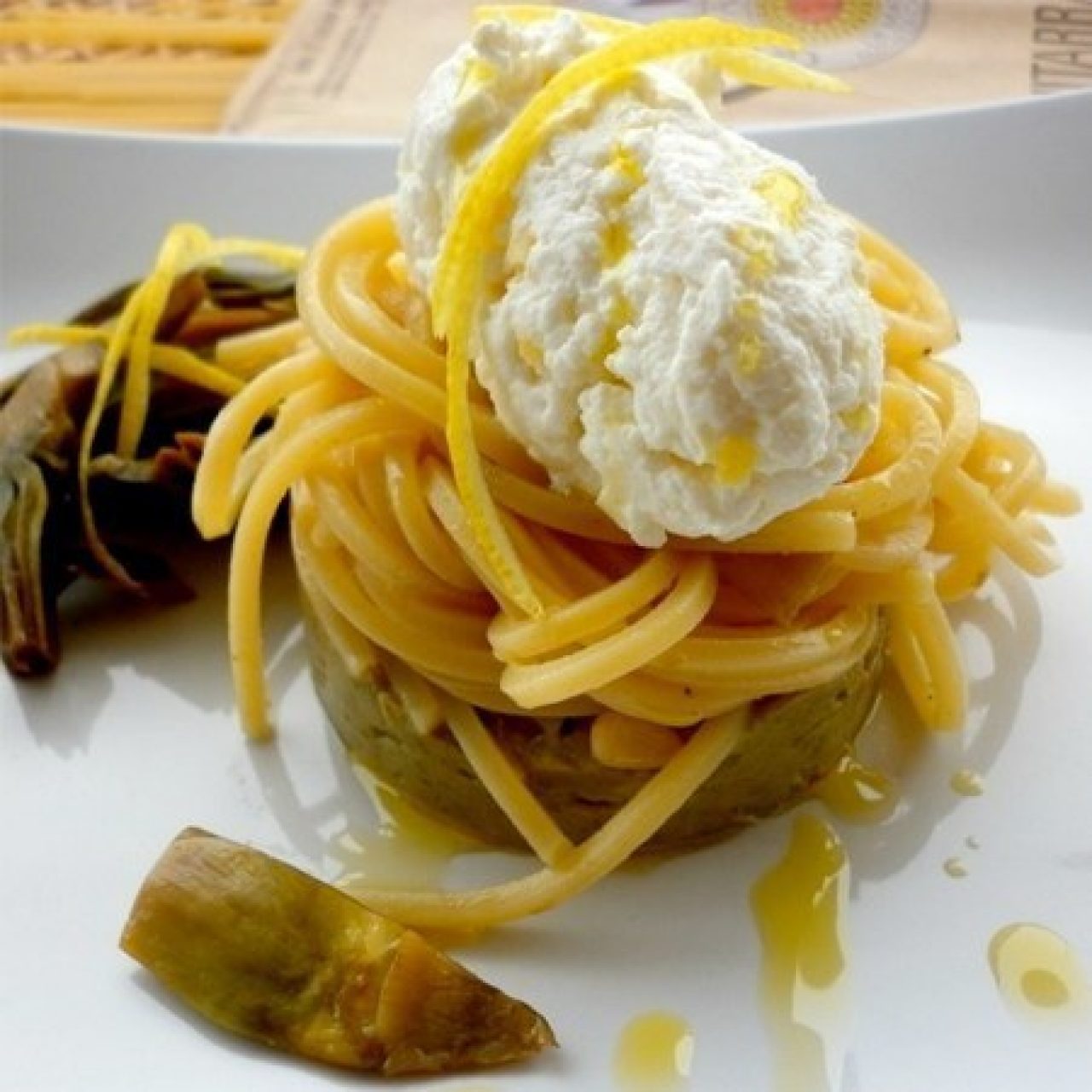 Spaghetti alla chitarra con carciofi