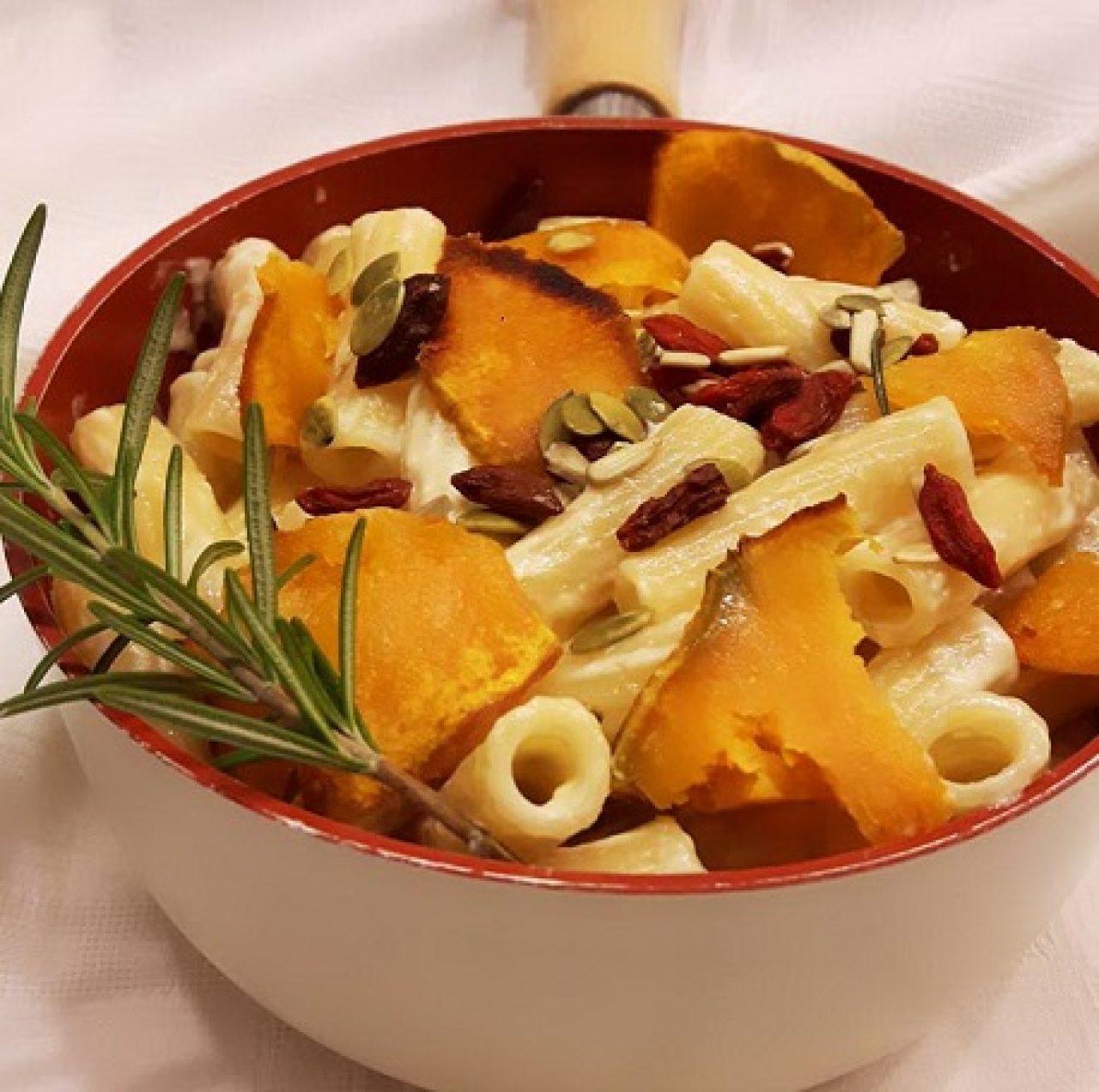 Tortiglioni con zucca e crema di parmigiano