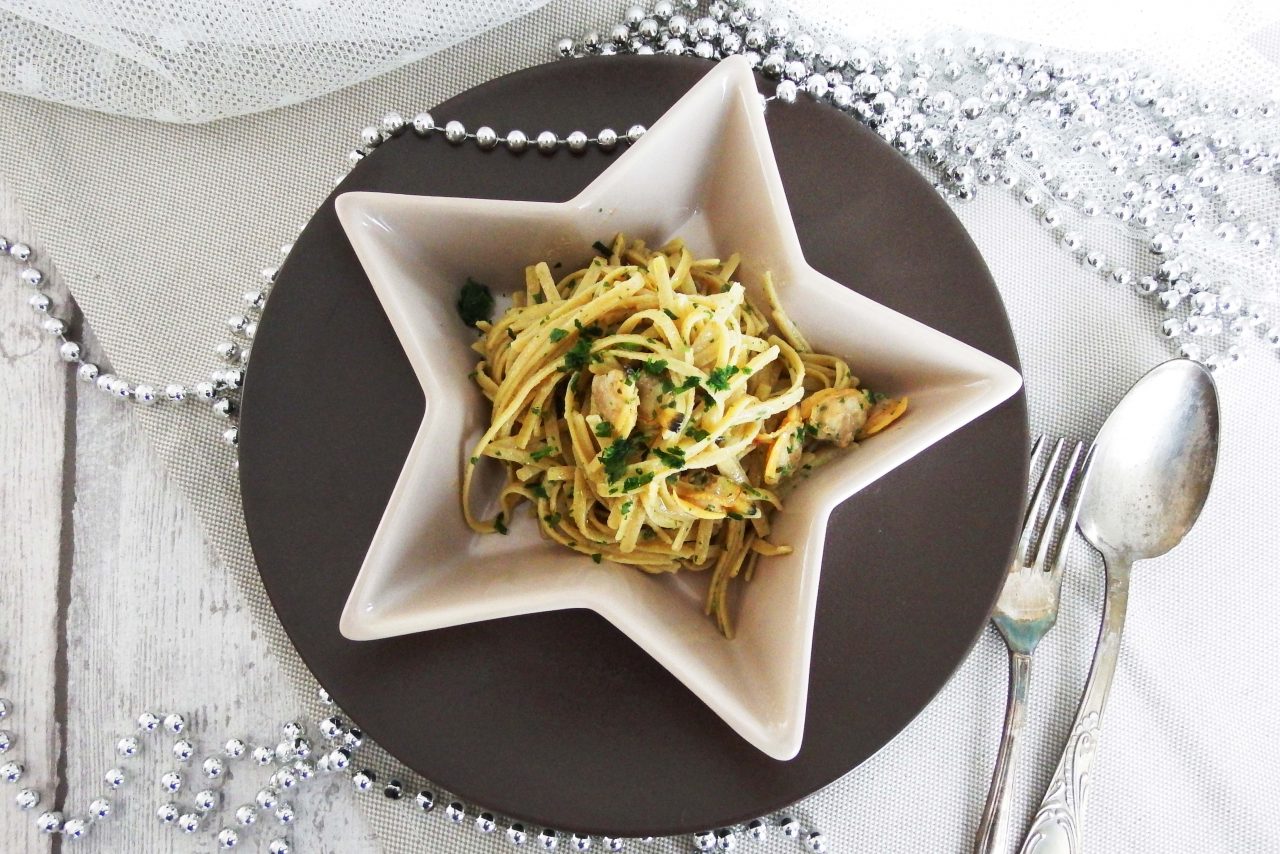 Linguine mit Hülsenfrüchten mit Venusmuscheln Rogen Limone2